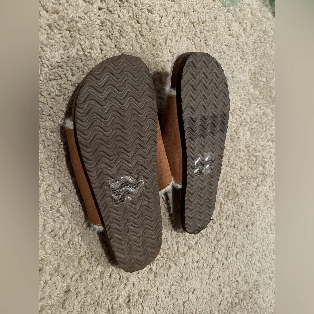 Steve Madden Girls J-Leana Faux-Fur Slide Sandals - Size 4